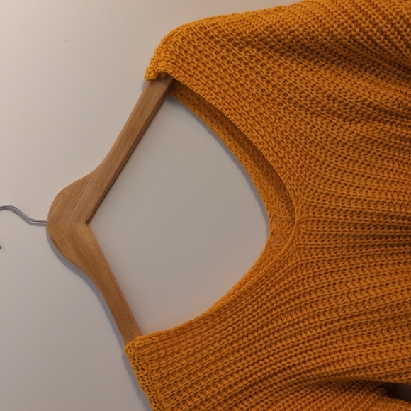 SHEIN Gold Sweater - Picture 2 of 3